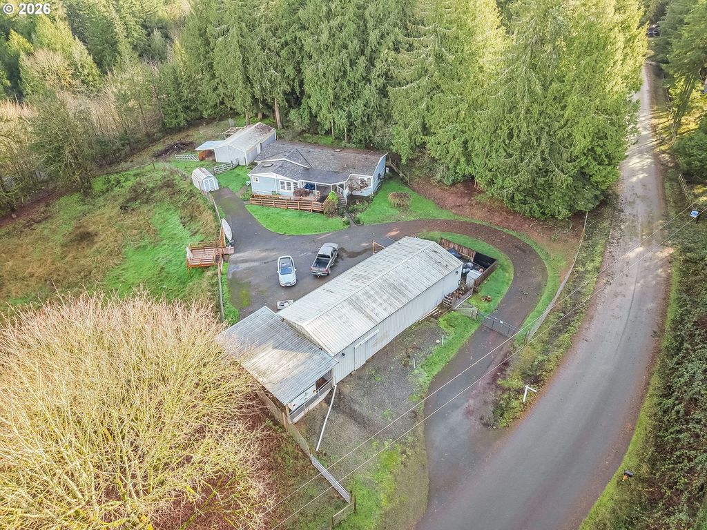 30500 S DEARDORFF Rd, Molalla, OR 97038