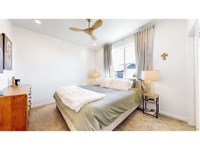 7008 Ipswich Ct, Castle Pines, CO 80108