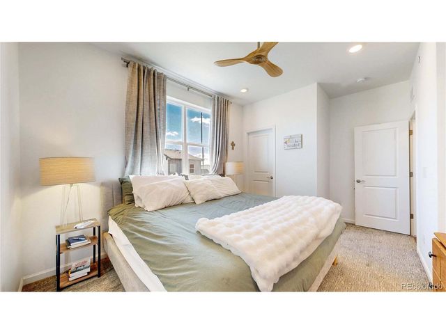 7008 Ipswich Ct, Castle Pines, CO 80108