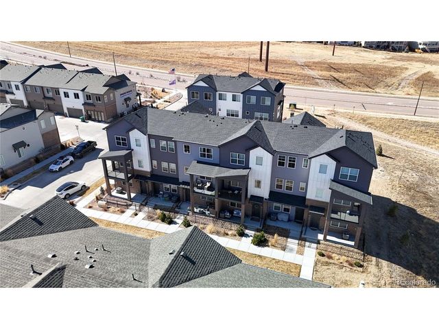 7008 Ipswich Ct, Castle Pines, CO 80108