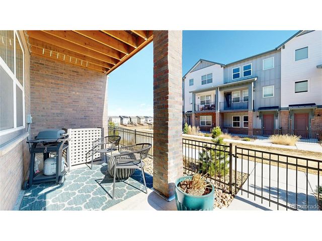 7008 Ipswich Ct, Castle Pines, CO 80108