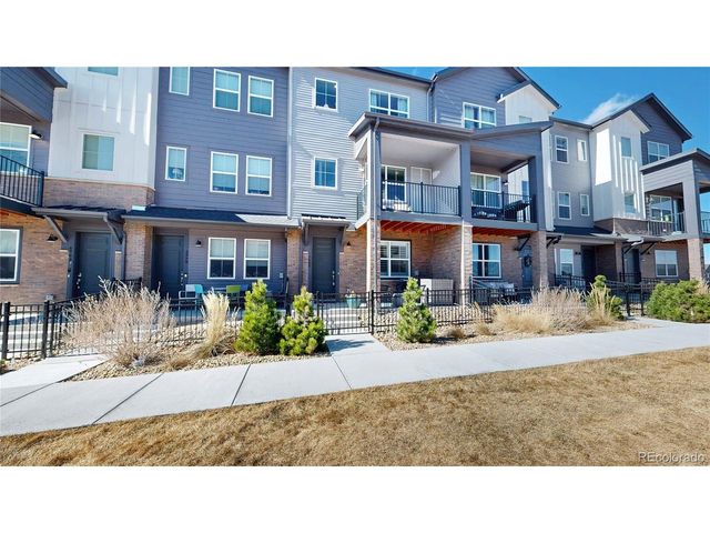 7008 Ipswich Ct, Castle Pines, CO 80108