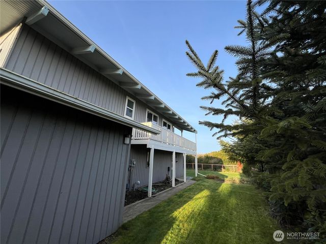 373 Sand Dune Avenue NW, Ocean Shores, WA 98569