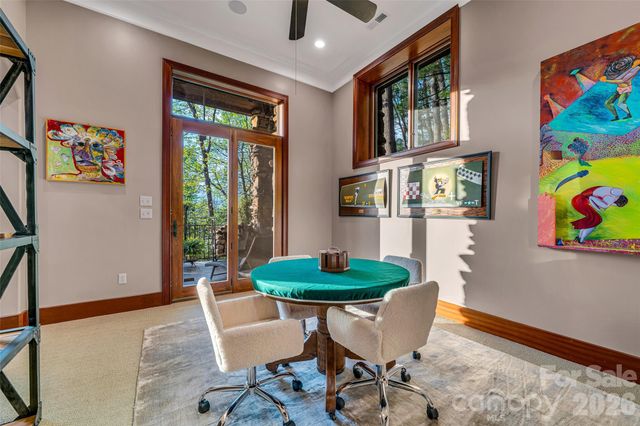 8 Timber Wolf Court, Asheville, NC 28804