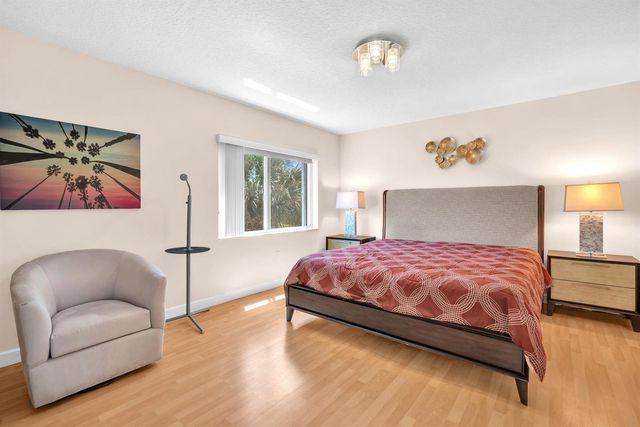 5842 Crystal Shores Drive 302, Boynton Beach, FL 33437