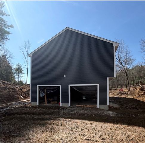 950 Old W Brookfield Rd, Warren, MA 01083
