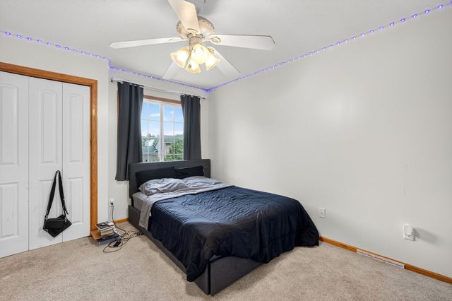 3413 Brook Run Drive, Des Moines, IA 50317