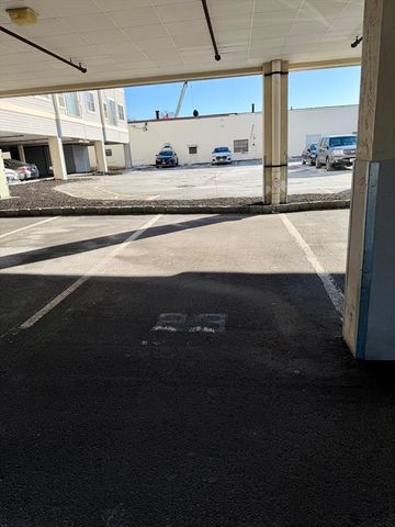 75 Walnut St 312, Peabody, MA 01960