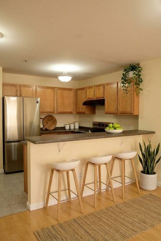75 Walnut St 312, Peabody, MA 01960