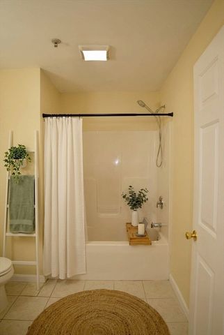 75 Walnut St 312, Peabody, MA 01960