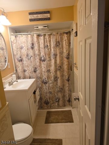 822 Mountain Ave, Bound Brook Boro, NJ 08805