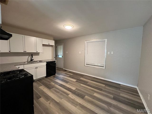 1428 San Salvador Drive, St Louis, MO 63138