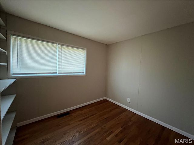 1428 San Salvador Drive, St Louis, MO 63138