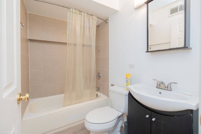 822 S Bishop Street 1, Chicago, IL 60607