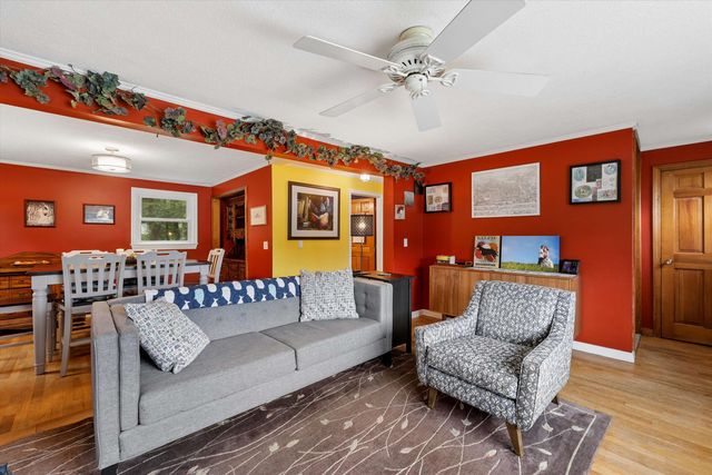 4 Cheyenne Drive, Nashua, NH 03063