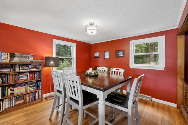 4 Cheyenne Drive, Nashua, NH 03063