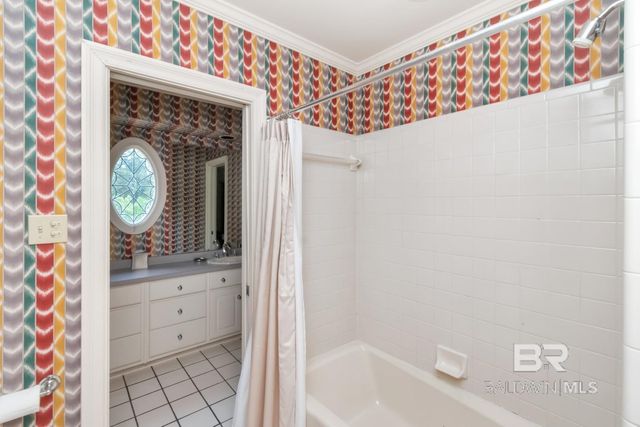 236 E Lakewood Drive, Mobile, AL 36608