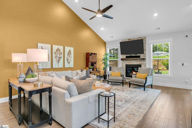 12069 Mahogany Circle, Inman, SC 29349