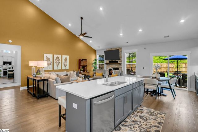 12069 Mahogany Circle, Inman, SC 29349