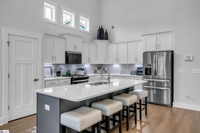 12069 Mahogany Circle, Inman, SC 29349