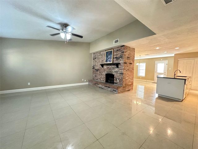 423 Lee Drive, Richmond, TX 77469