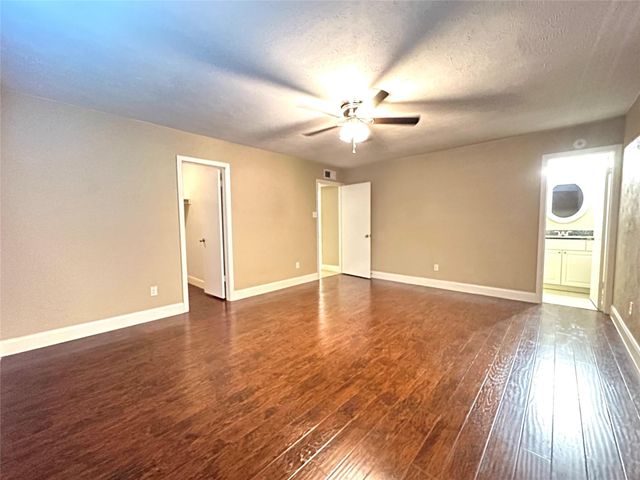 423 Lee Drive, Richmond, TX 77469