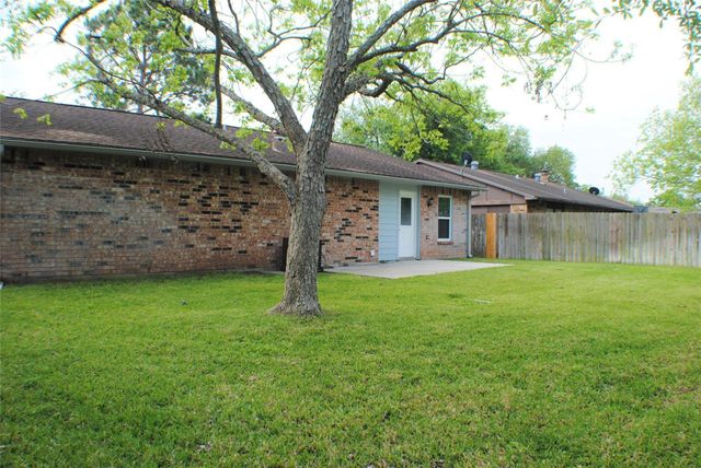 423 Lee Drive, Richmond, TX 77469