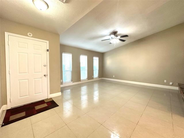 423 Lee Drive, Richmond, TX 77469