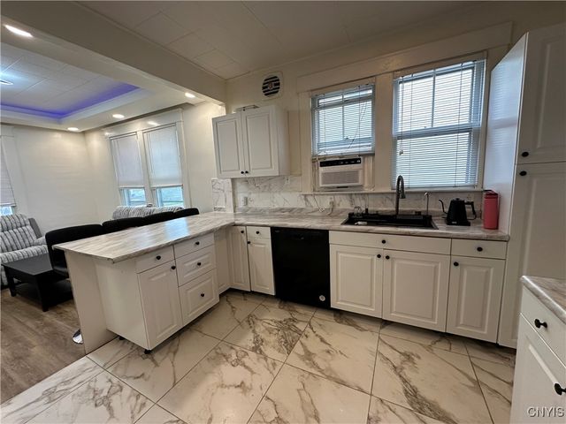 34 Auburn Avenue, Utica, NY 13501
