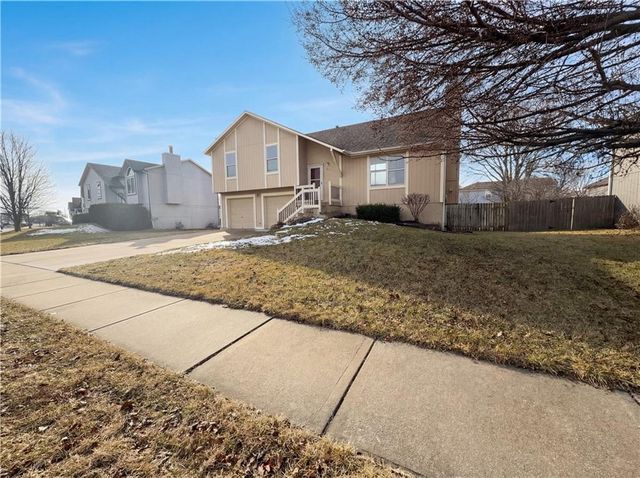 31331 W 172nd Terrace, Gardner, KS 66030