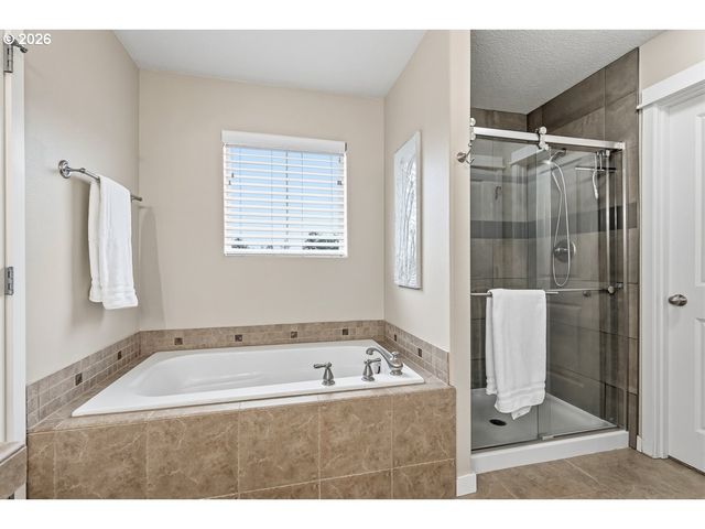 9471 Sw 164TH Ave, Beaverton, OR 97007