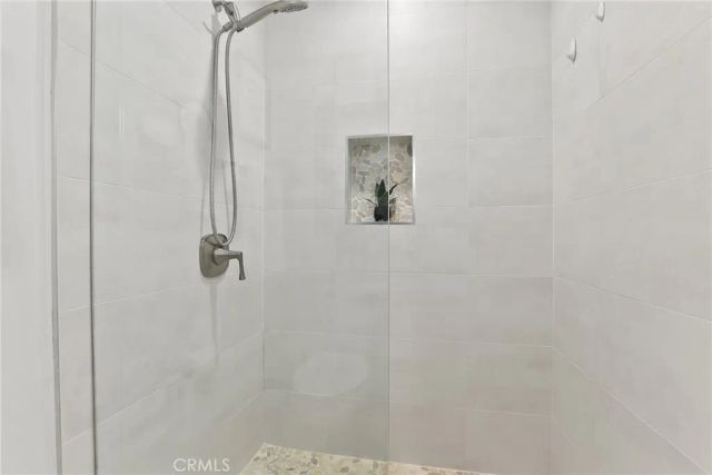 10000 Amestoy Avenue, Northridge, CA 91325