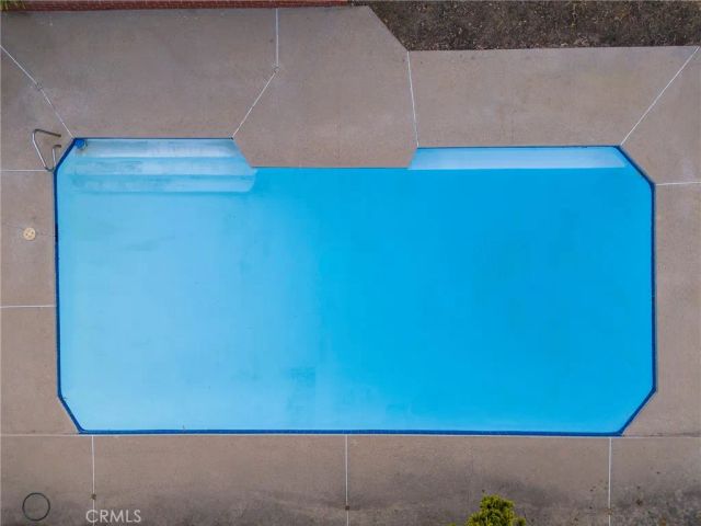 10000 Amestoy Avenue, Northridge, CA 91325