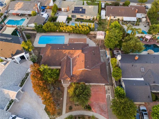 10000 Amestoy Avenue, Northridge, CA 91325