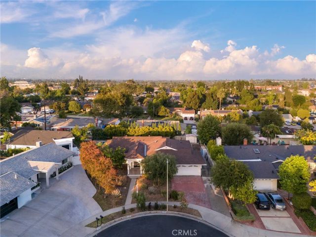 10000 Amestoy Avenue, Northridge, CA 91325