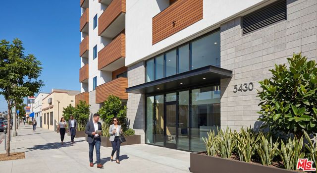 5432 Virginia Avenue, Los Angeles, CA 90029