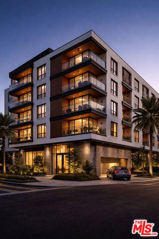 5432 Virginia Avenue, Los Angeles, CA 90029
