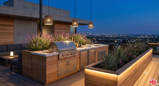 5432 Virginia Avenue, Los Angeles, CA 90029