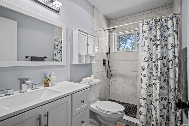 9322 Charleston, San Antonio, TX 78240