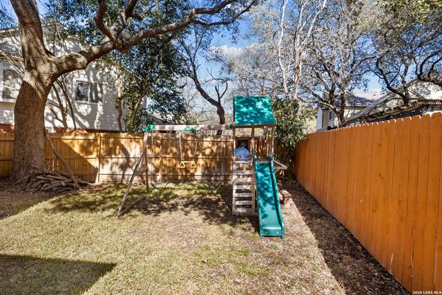 9322 Charleston, San Antonio, TX 78240