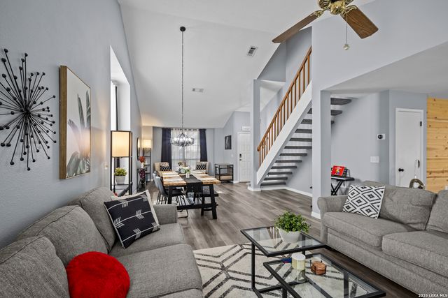 9322 Charleston, San Antonio, TX 78240