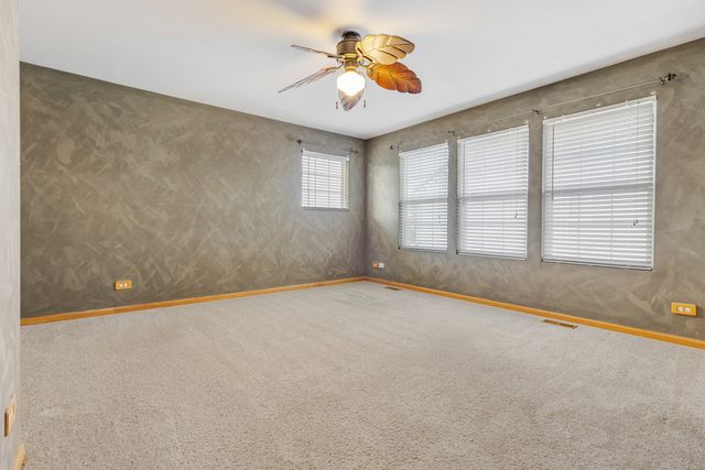 1832 Yasgur Drive, Woodstock, IL 60098