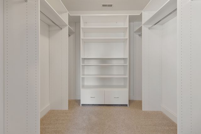 1832 Yasgur Drive, Woodstock, IL 60098