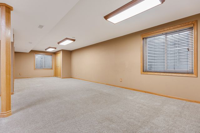 1832 Yasgur Drive, Woodstock, IL 60098