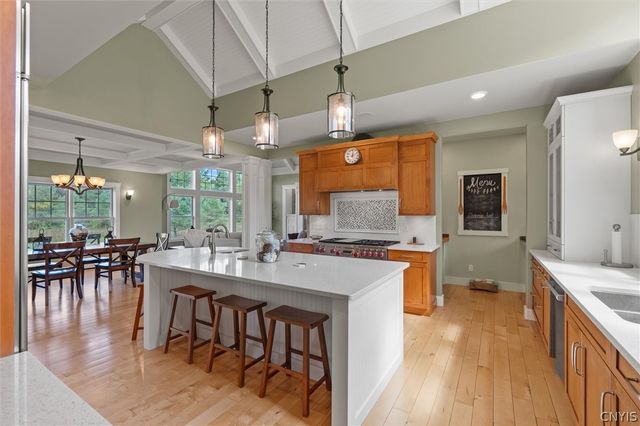 8456 Brae Leure Road, Manlius, NY 13104