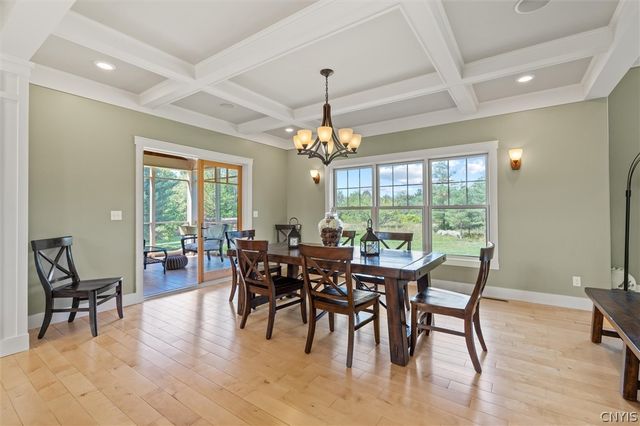 8456 Brae Leure Road, Manlius, NY 13104