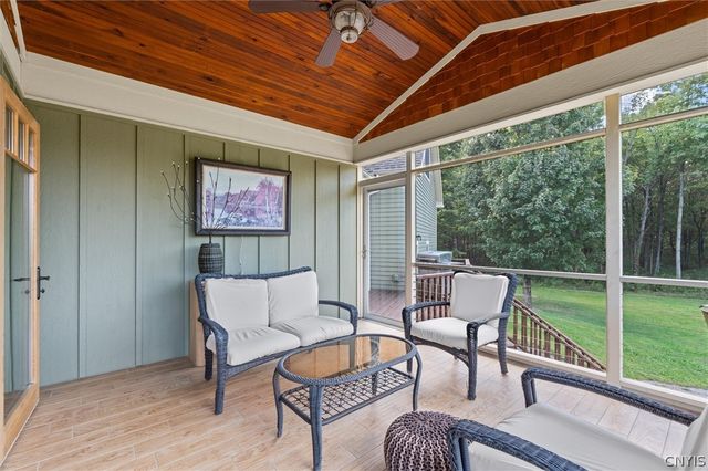 8456 Brae Leure Road, Manlius, NY 13104