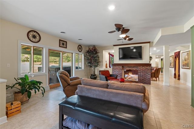 8456 Brae Leure Road, Manlius, NY 13104