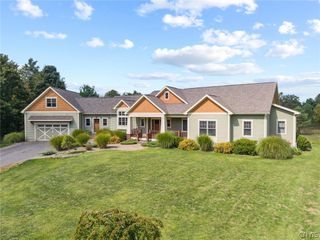 8456 Brae Leure Road, Manlius, NY 13104