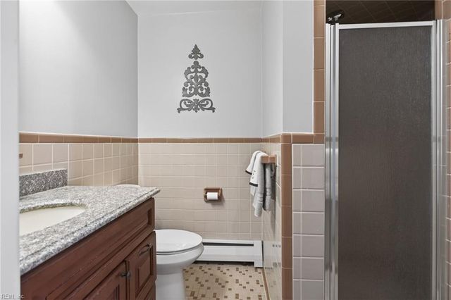 1316 Head Of River RD, Chesapeake, VA 23322